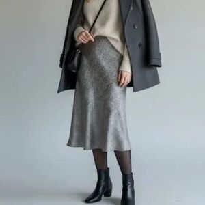 🐆Fine Print Leopard Silky Midi Skirt🐆